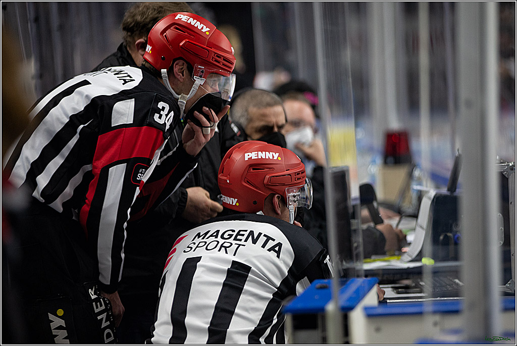 PENNY DEL;  Koelner Haie - EHC Red Bull Muenchen; Koeln, 18.03.2022